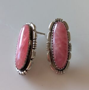 Vintage Native American Pink Mother of Pearl Earrings